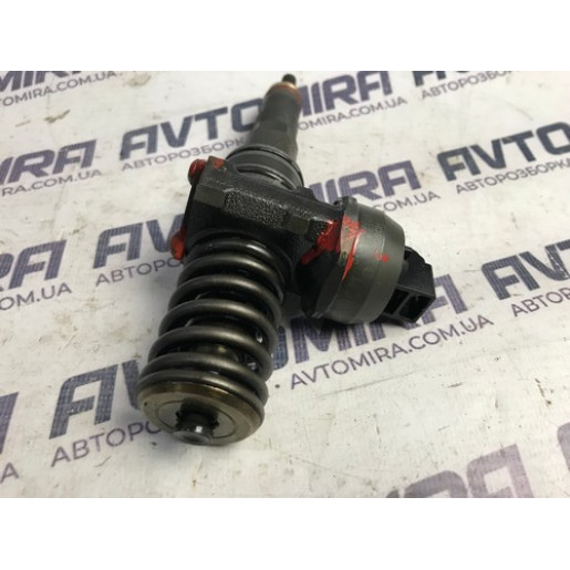 Топливная форсунка Audi A4 (B8) 2.0 TDI 2007-2015 038130073BJ 